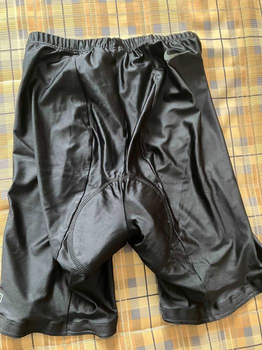 Kit ciclismo com vários acessórios