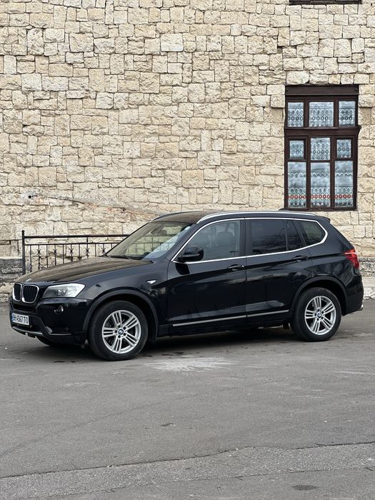 Продам бмв х3(f25)