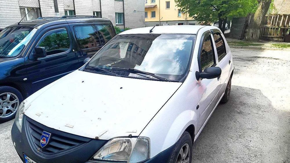 Авто Dacia Logan 2006 1.4