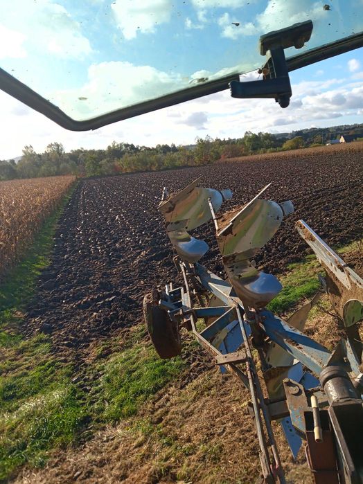 Pług obrotowy 3 skibowy