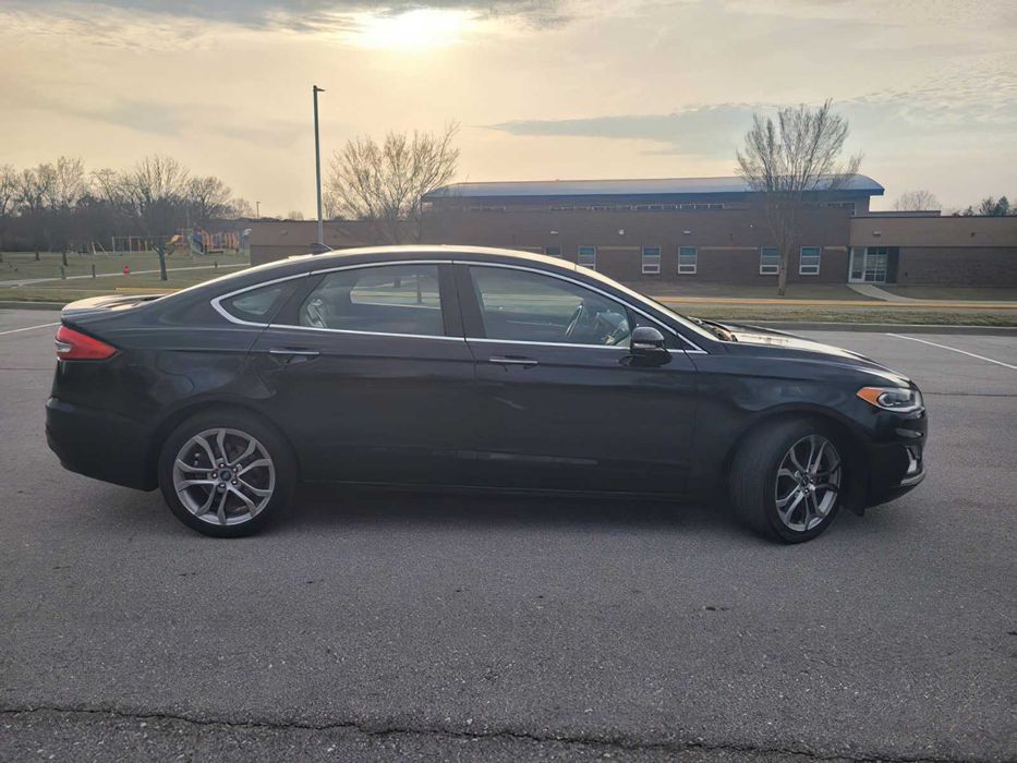 Ford Fusion Titanium      2020