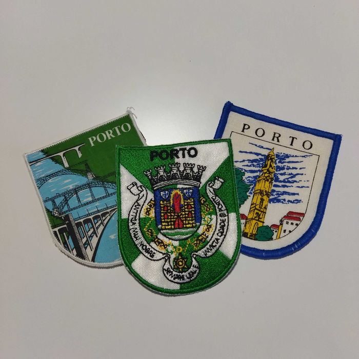 3 emblemas antigos do Porto cidade  torre dos clérigos. Capa estudante