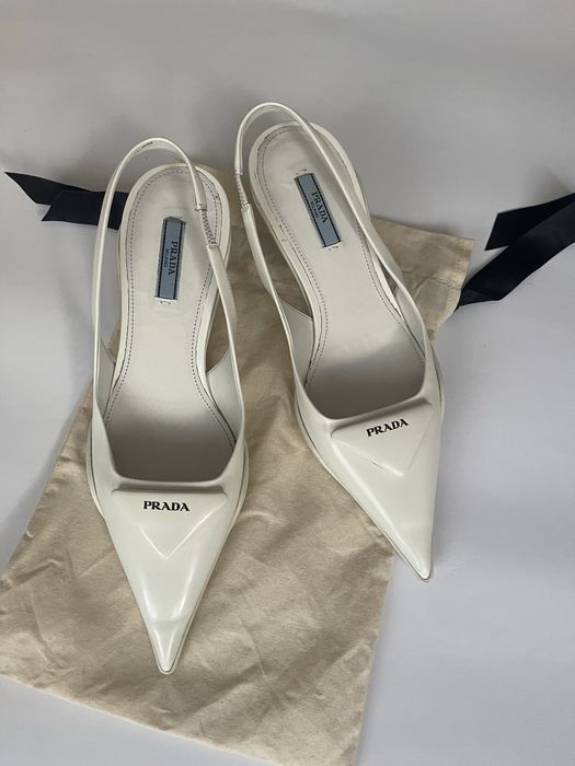 Босоніжки Prada