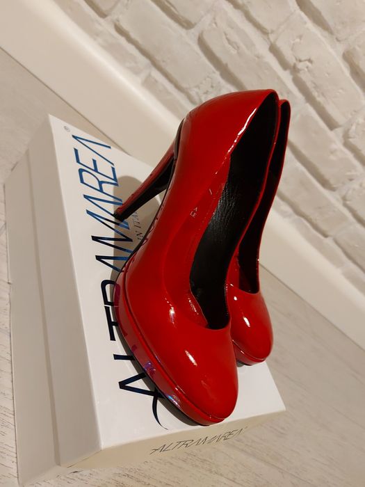 Buty OVYE CZÓŁENKA czerwone szpilki rozm.36
