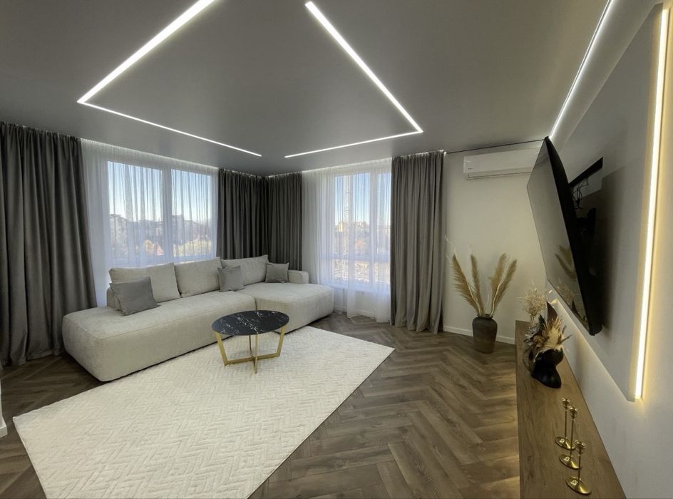 Продаж 3-х кімнатної квартири з сучасним ремонтом і технікою