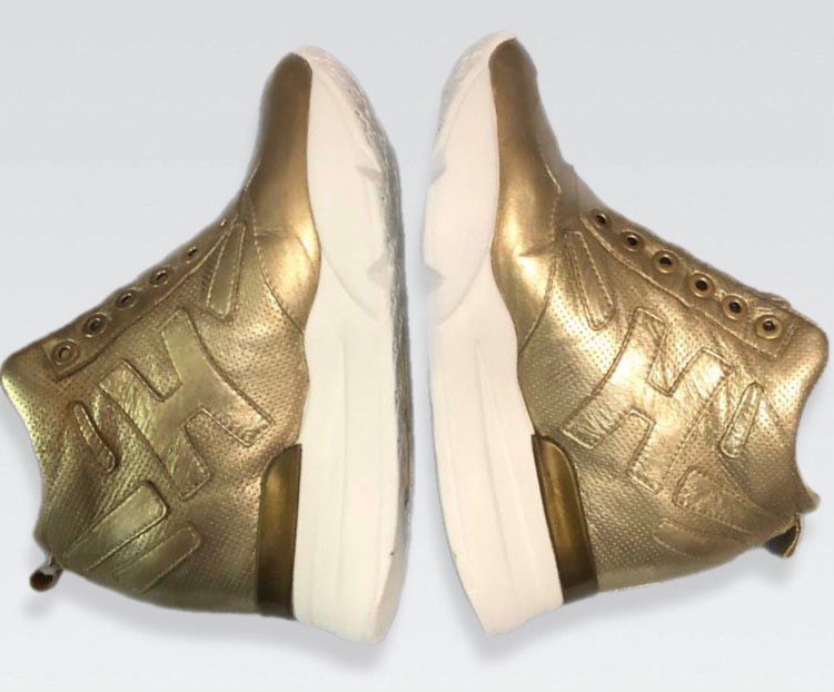 Реставрация покраска, кожаных изделий ,ремонт обуви