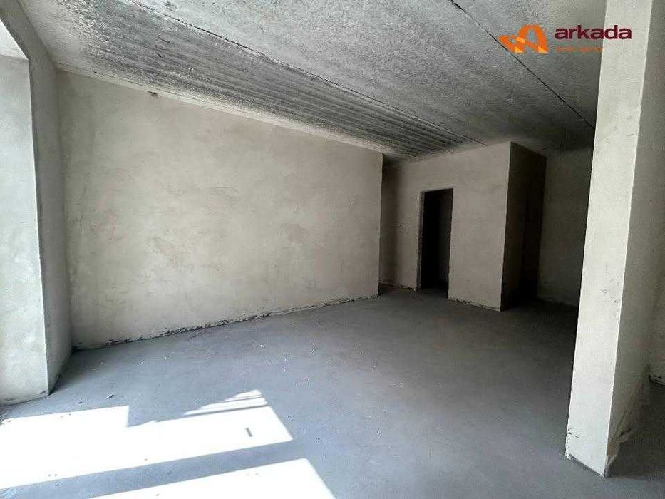 Продам 2кімнатну квартиру в районі Озера. 64м2 ЖК Долішній