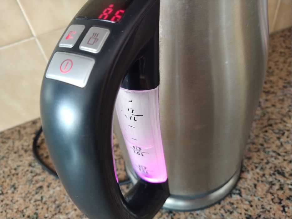 Chaleira elétrica Electrolux fervedor cafeteira café casa quarto apartamento vivenda carro cozinha escritório gabinete.
