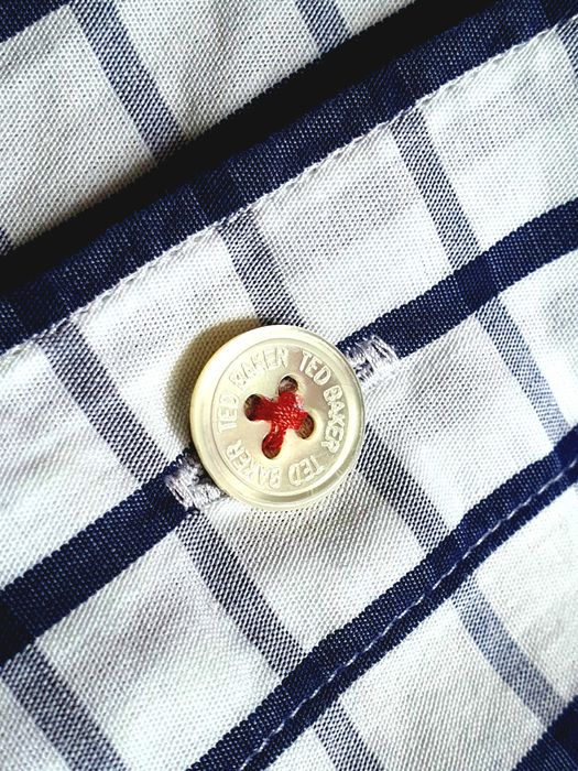 Продам оригинальную поло т-шотку летнюю рубашку от Ted Baker