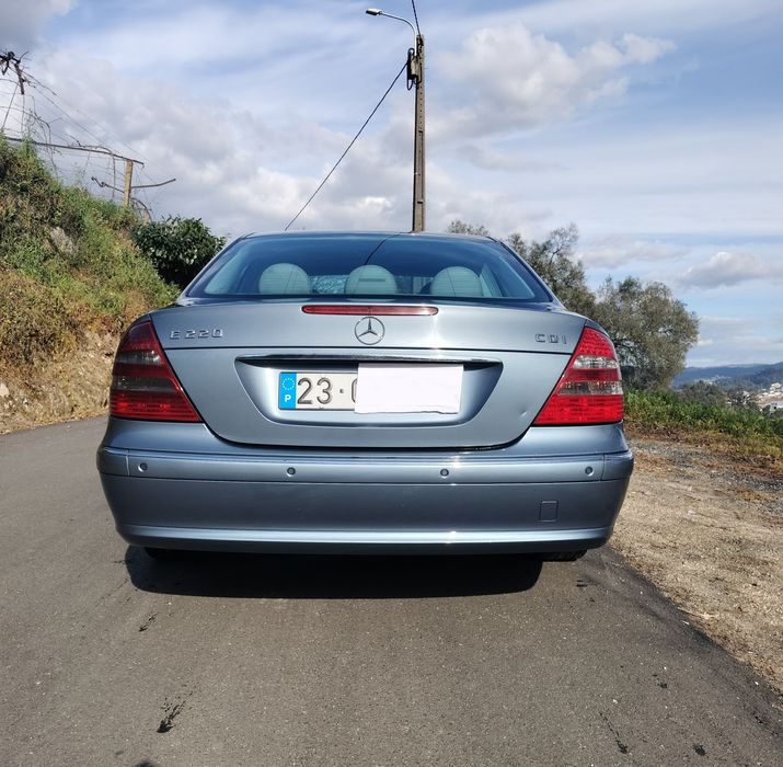 Mercedes E220 CDI - 2004