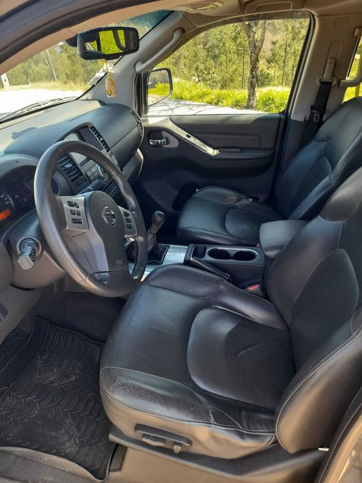NISSAN NAVARA 2.5 dCI 190 cv - SE 4WD - 4 Portas FULL EXTRAS