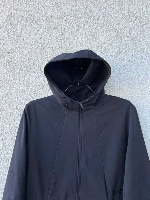 Спортивна вітровка Under Armour