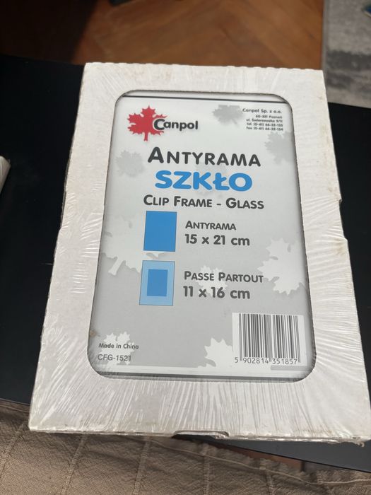 4x antyramy 15x21 cm