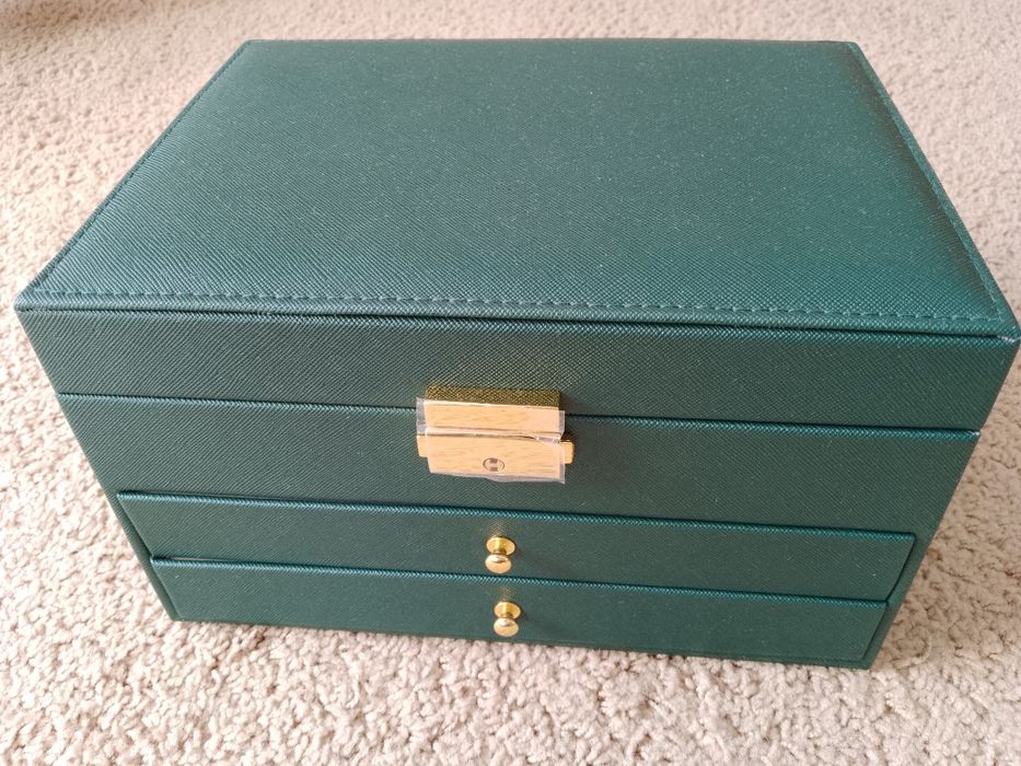 Kuferek na Biżuterię -nowy