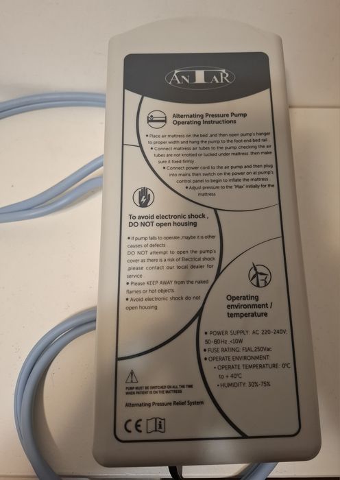 Materac przeciwodleżynowy z kompresorem