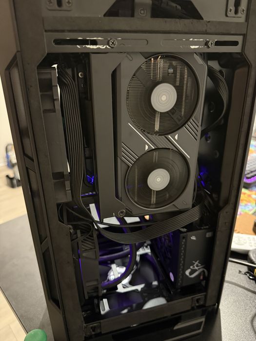 Мощный компактный игровой Mini-ITX ПК / RTX 5060 + Ryzen 5 5600 / Премиум
