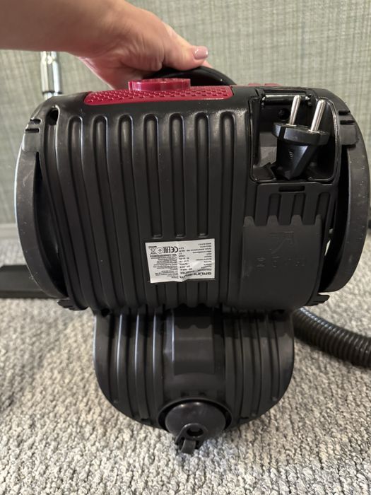 Продам пилесос grunhelm