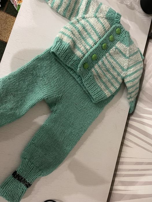 Теплий костюм та черевички