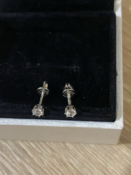 Золотые серьги с цирконием | 0.76 г | 585 проба.