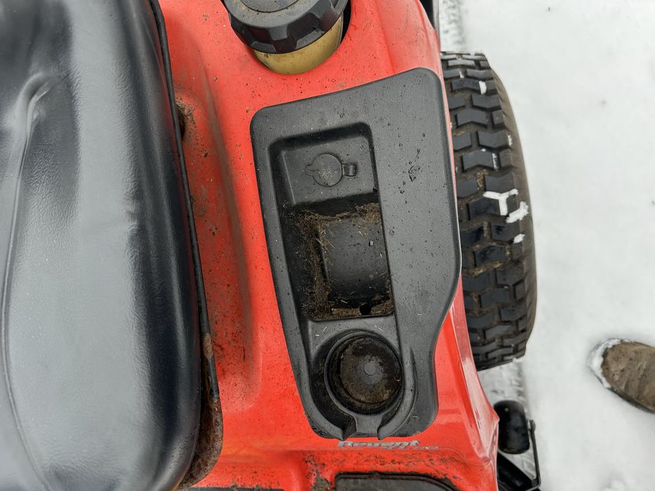 Traktorek ogrodowy kosiarka Simplicity Regent 18HP 2009 rok