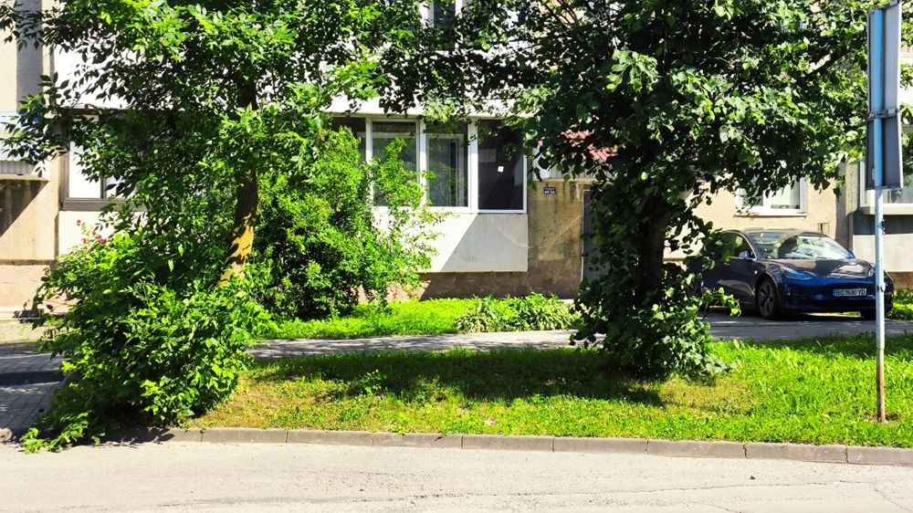 Продам квартиру .