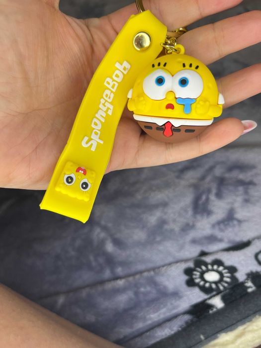 Breloczek SpongeBob w kształcie kuli