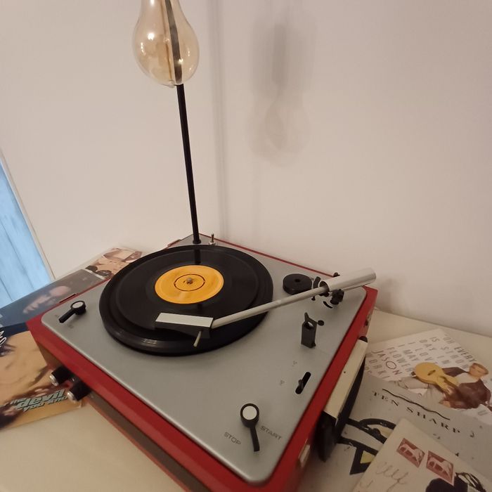 Gramofon retro dekoracja