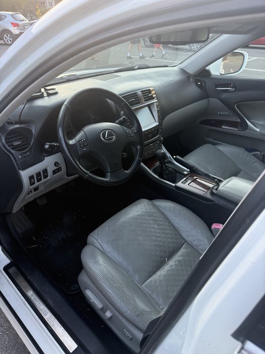 Lexus