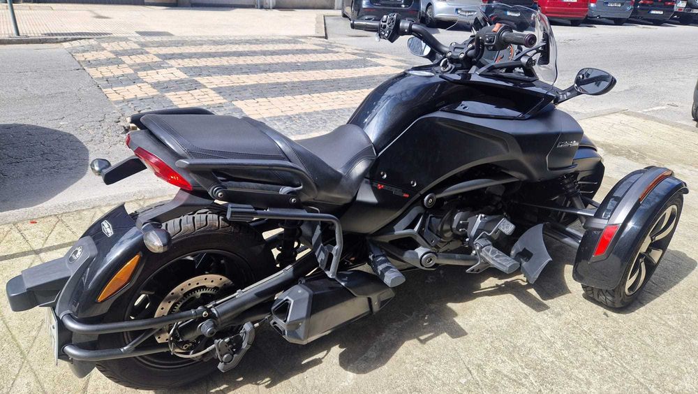 Can-am Spyder F3 s com extras