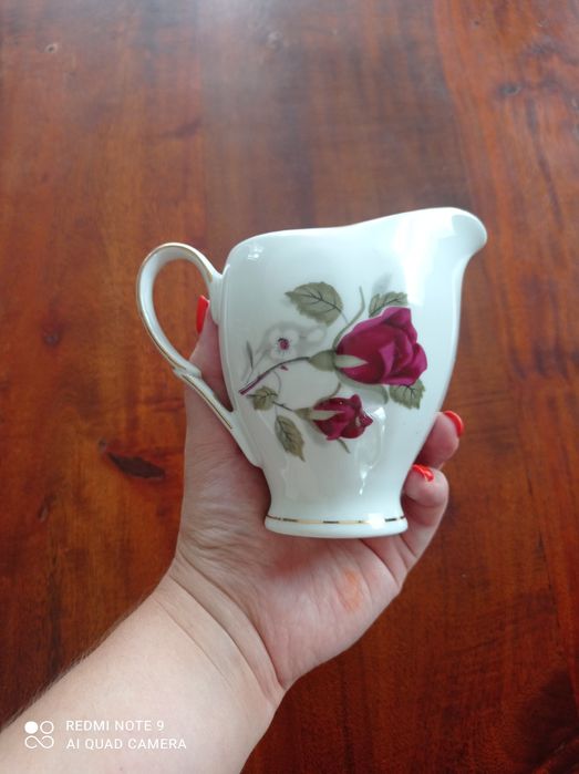 Mlecznik Ćmielów kwiaty róże porcelana PRL