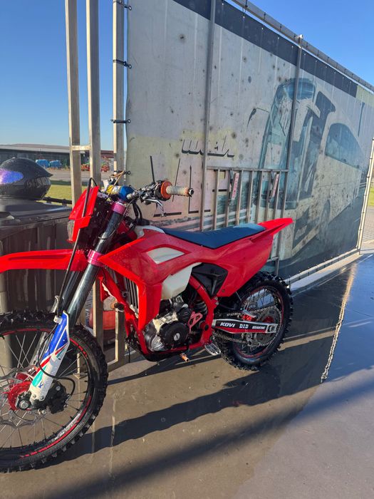 Кові макс 300 на доках