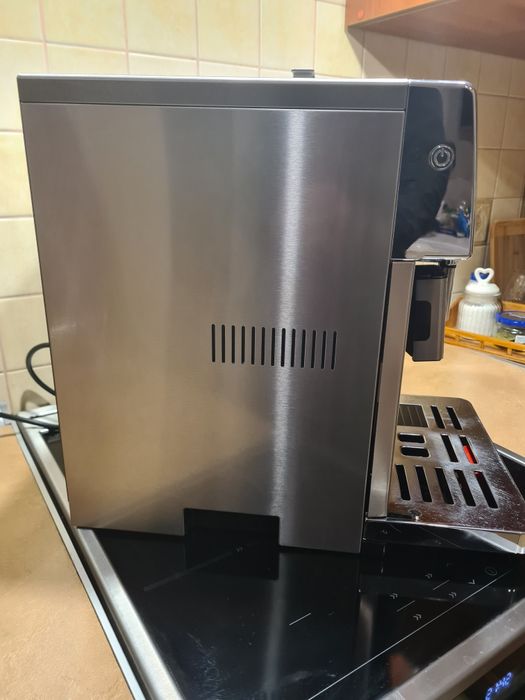 Кавоварка/кофемашина Delonghi PrimaDonna Exclusive