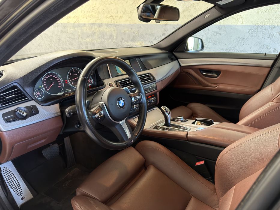 BMW M550d xDrive LCI - Desde 360€ Mês foto 5
