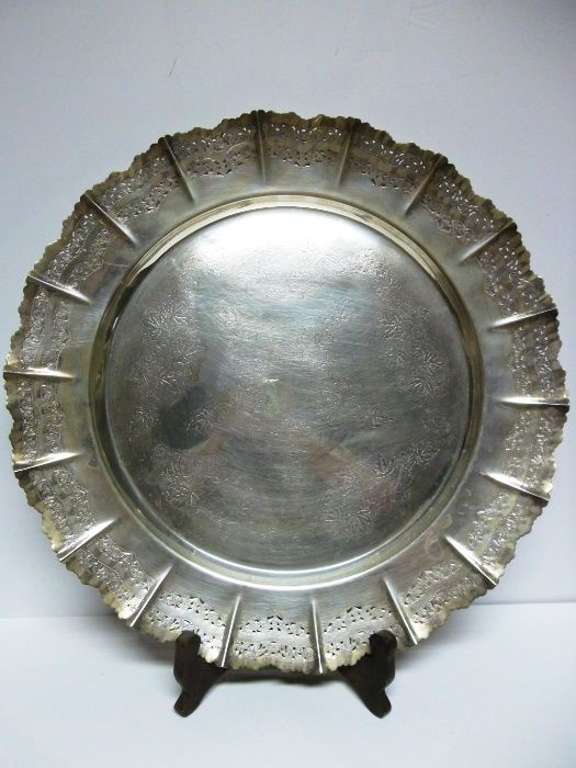 43 cm - antigo tabuleiro - grande prato em casquinha marcada ART PRATA