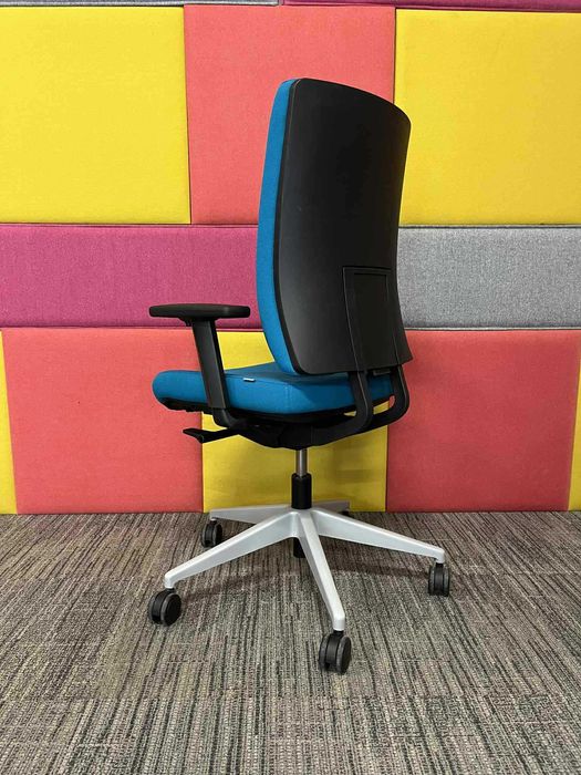 Fotel biurowy obrotowy ergonomiczny Profim Veris 101SFL okazja!