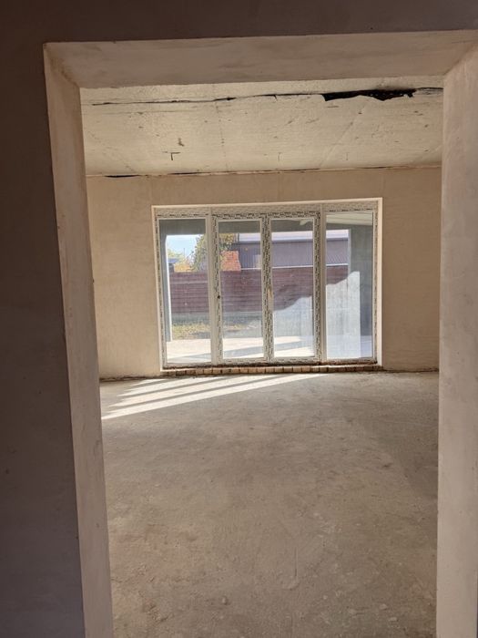 ДОВГОСТРОКОВА Оренда фасад Варшавська траса. Газ! 4 сотки