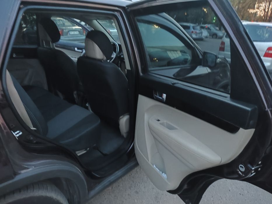 подається KIA Sorento