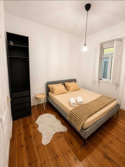Quarto no coração de Arroios