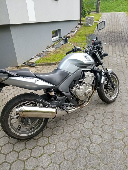 Motocykl Honda CBF 600