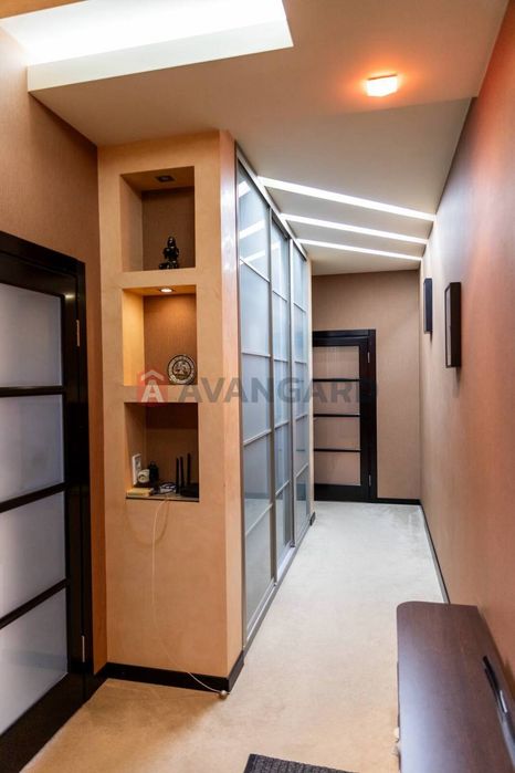 Велика простора квартира у цегляному якісному будинку ЖК Каскад