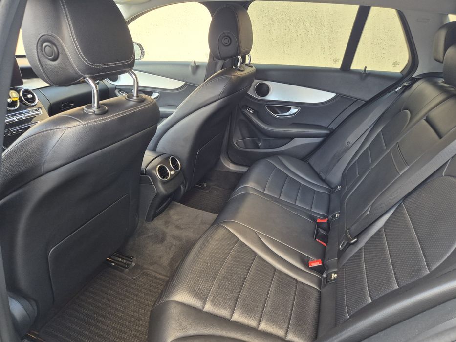 Em excelente estado geral