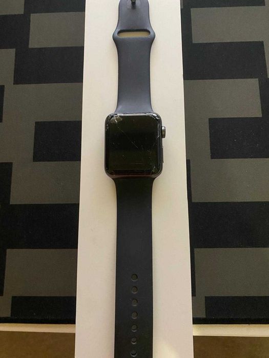 Apple Watch Series 3 com vidro partido