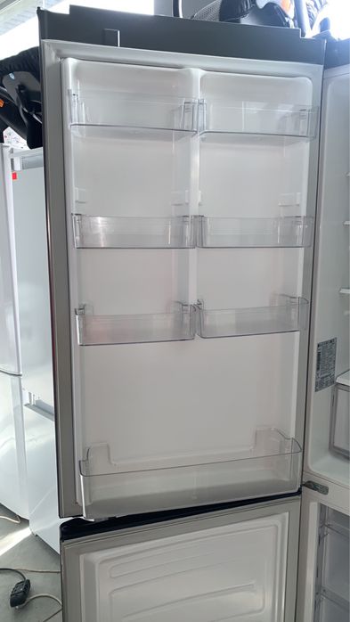 Холодильник LG No Frost в обох камерах