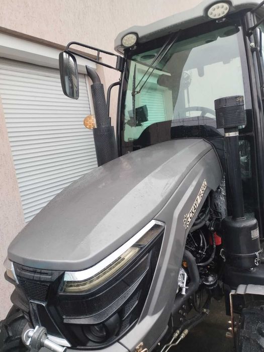 Трактор Скаут ТЕ504 С з кабіною вживаний в ідеальному стані