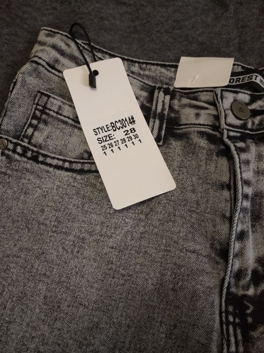 Продам джинсы весна,осень