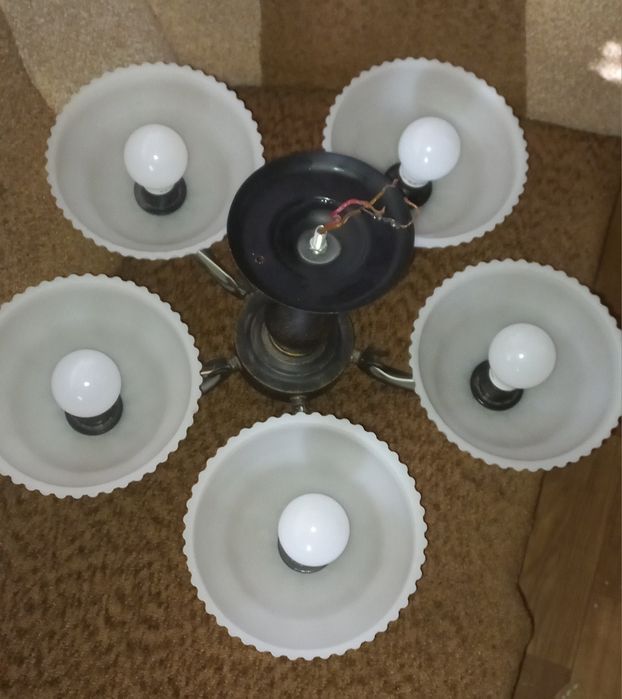 Люстра на 5 плафонів