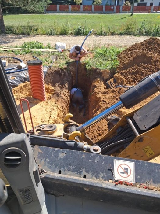 Usługi koparko ładowarka