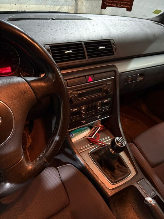 Audi A4 Avant  1.6     GPL