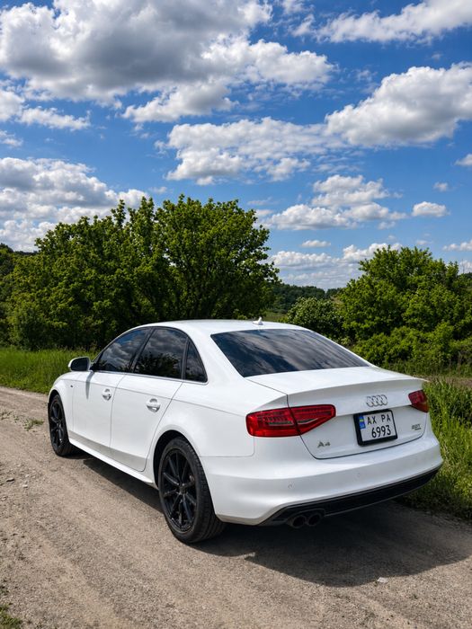 Продам Audi A4 B8