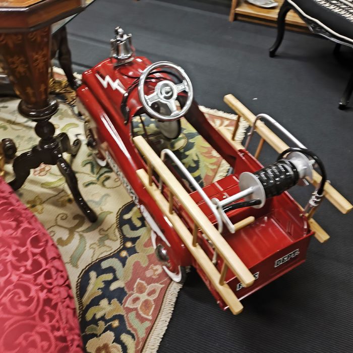 Carro dos bombeiros Pedal Metálico Fire Dept